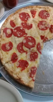 Serafin Pizzas food