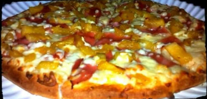 Hernande'z Pizza food