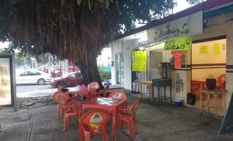 Tacos árabes El Tal-iván outside