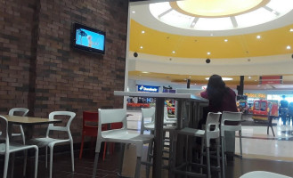 Pizza Hut Valle De Chalco inside