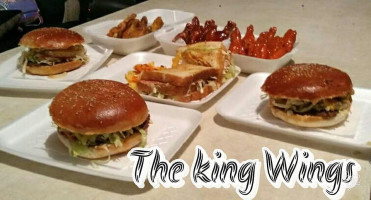 The King Wings food