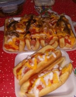 La Hamburguesa Y El Hot Dog food