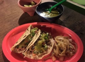 El 21 Tacos Más food