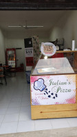 Italian's Pizza inside