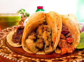 Taqueria El Pico De Orizaba food