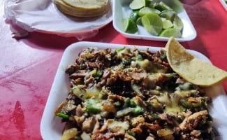 TaquerÍa El Titiaxca food