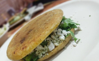 Cemitas Y Quesadillas Maryfer food