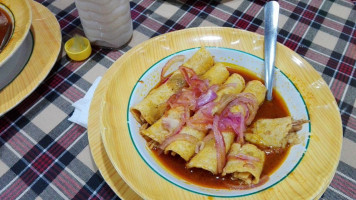 Panuchos Y Salbutes Yucatecos food