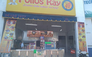 Pollos Ray, México outside