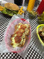 Pueblo Burguer food