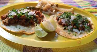 Tacos Y Carnitas De Tlacotalpan inside