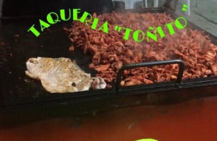 Taqueria Toñito food