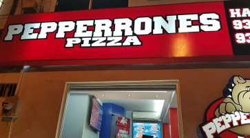 Pepperrones Pizza food