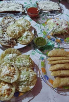 Antojitos Calle 6 food