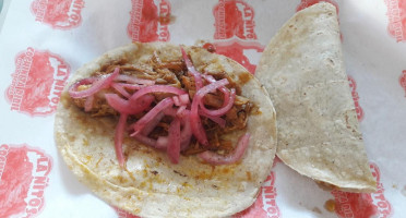 Cochinita Pibil Estilo Yucateco La Ñitos Sucursal Violetas food