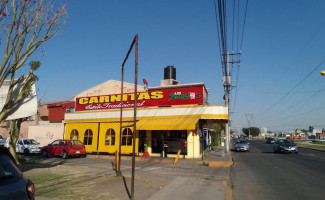 Carnitas Los Amigos food