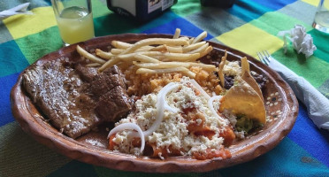 Garibaldi Cocina Mexicana Coatepec food