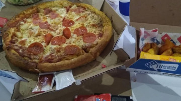 Domino's food