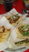 Taquería Guzman food