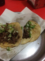 Taquería Guzman food