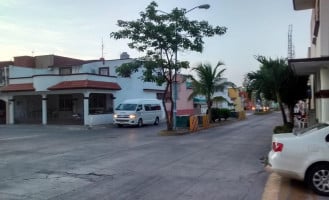 Tortilleria Los Hermanos Leos outside