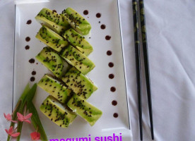 Sushi Megumi food