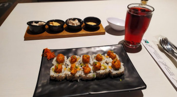 Sushi House Rolls Beer food