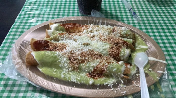 Flautas Quique food