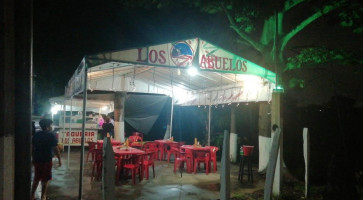 Taqueria Los Abuelos outside