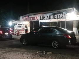 Taqueria Los Abuelos inside