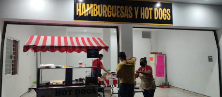 Santo Pecado Hot Dogs Hamburguesas food