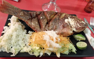 Los Corales Pescados Y Mariscos food