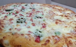 Drilo's Pizza food