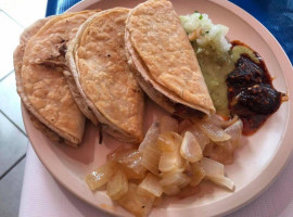 Taquería Chuy Palacios food