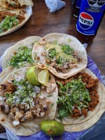 Taqueria El Porton food