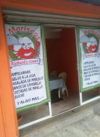 Mariscos Richard's Green inside