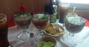 Restaurantes Y Mariscos Chevo food