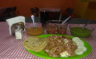 Tacos Y Tortas La Rotonda food