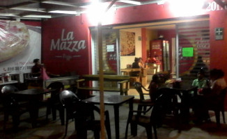 La Mazza Pizza food