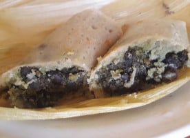 La Candelaria Tamales Y Atoles food