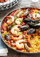 Paella Y Algo Más food