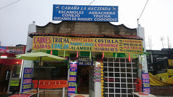 La CabaÑa De Las Rosas inside