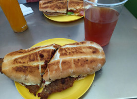 Tortas La Cotorra food