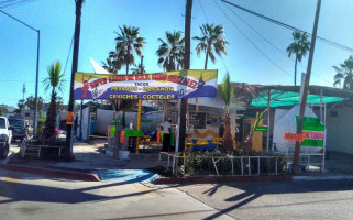 Super Tacos De B.c.s. Hermanos Gonzalez outside