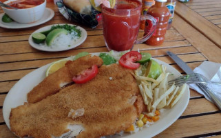 Mariscos Del Mar food