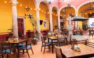 La Casona Cafe outside