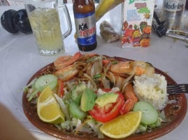 Mariscos Mar Azul food