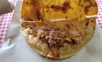 El único Gran Taquito Tacos Envenenados inside