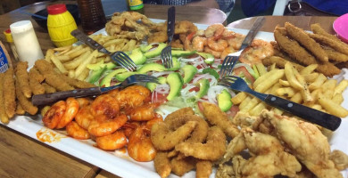 Mariscos El Chino food