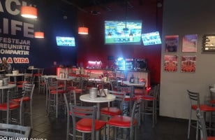 Vancouver Wings Paseo Alcalde inside